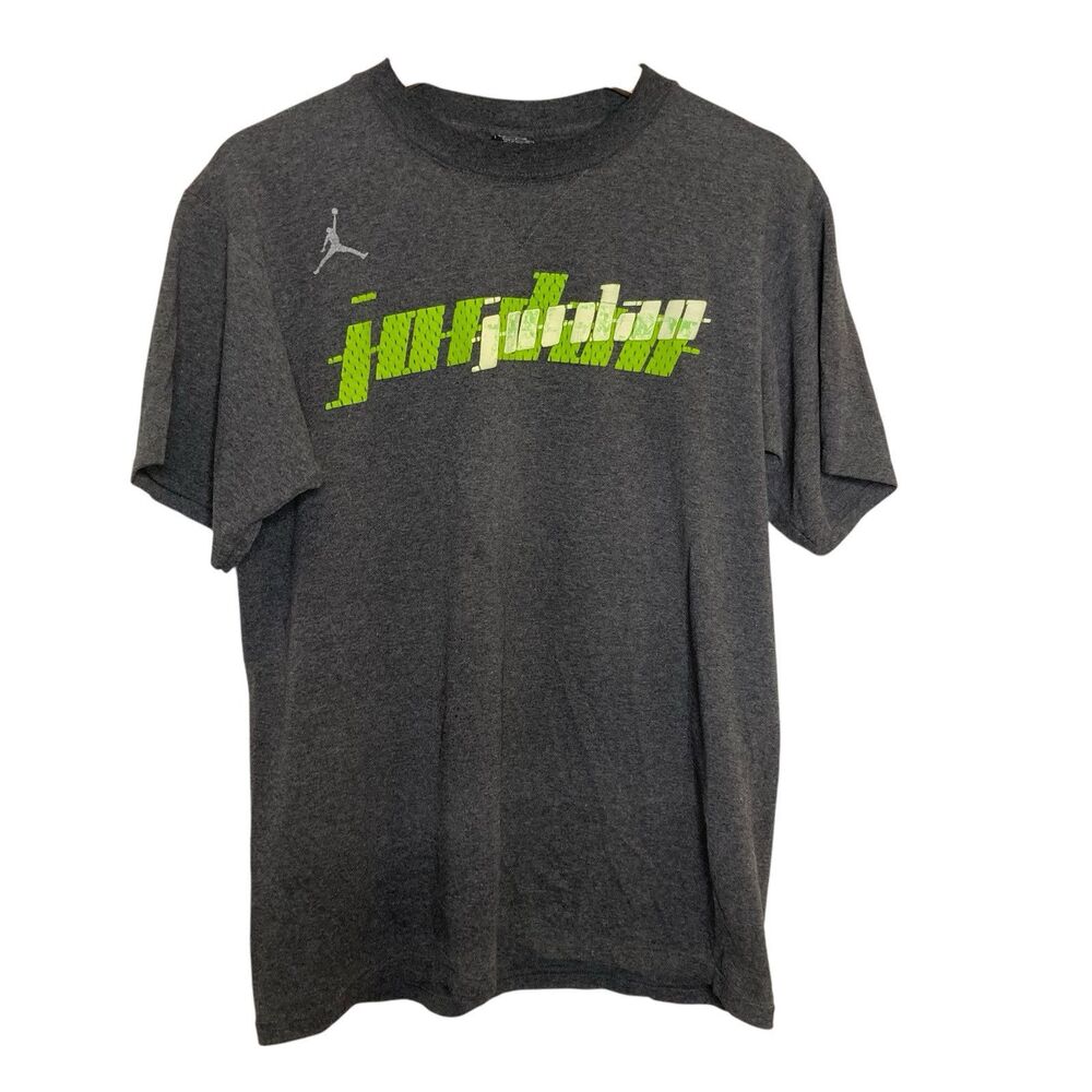 Vintage Men’s Air Jordan T- Shirt Tee Size Small Gray With Green Jordan Printed